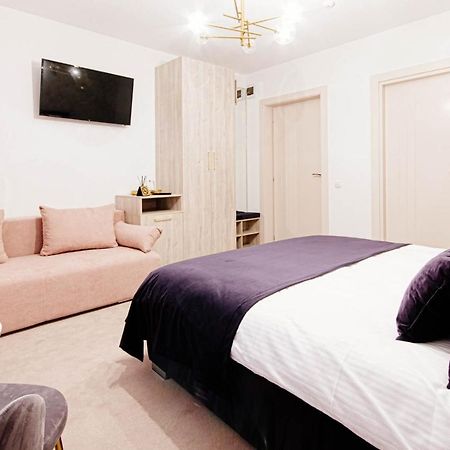 Liane Boutique Hotel Câmpulung Moldovenesc Buitenkant foto