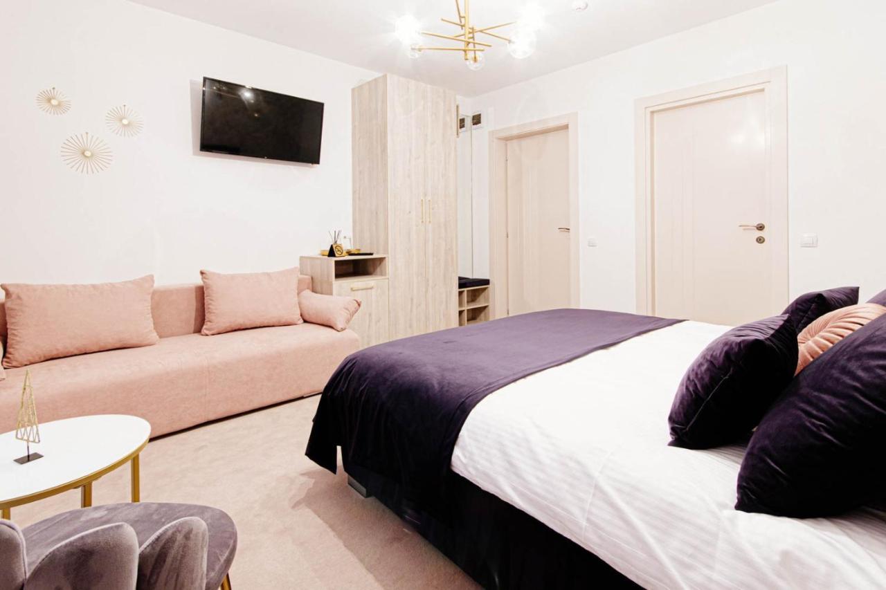 Liane Boutique Hotel Câmpulung Moldovenesc Buitenkant foto