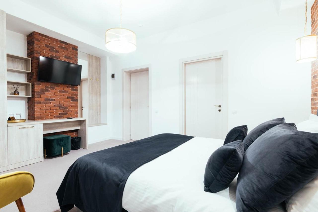 Liane Boutique Hotel Câmpulung Moldovenesc Buitenkant foto