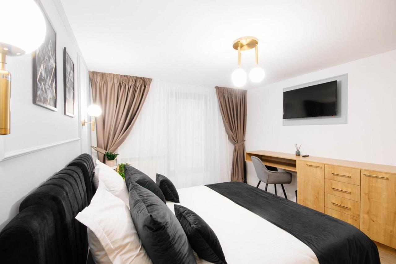 Liane Boutique Hotel Câmpulung Moldovenesc Buitenkant foto