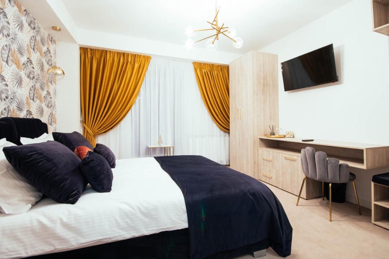 Liane Boutique Hotel Câmpulung Moldovenesc Buitenkant foto