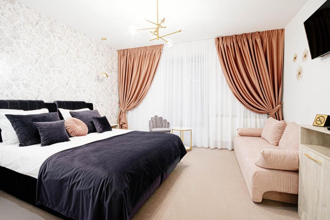 Liane Boutique Hotel Câmpulung Moldovenesc Buitenkant foto